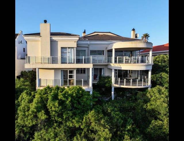 5 BEDROOM HOUSE FOR SALE IN STILBAAI-WES